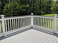 <b>Trex Select Pebble Gray Deck Boards with White Lincoln Vinyl Railing with matching cocktail rail in Annapolis MD 2</b>